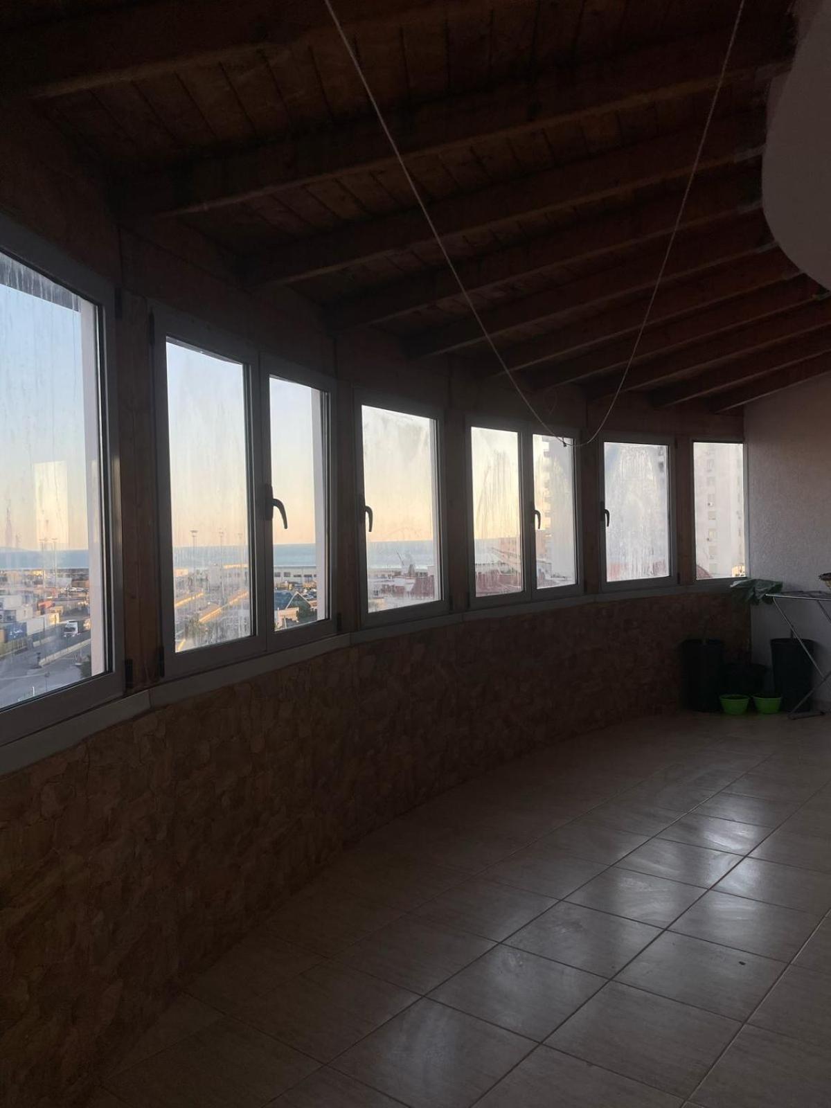 Hotel Kloest Durres Bagian luar foto