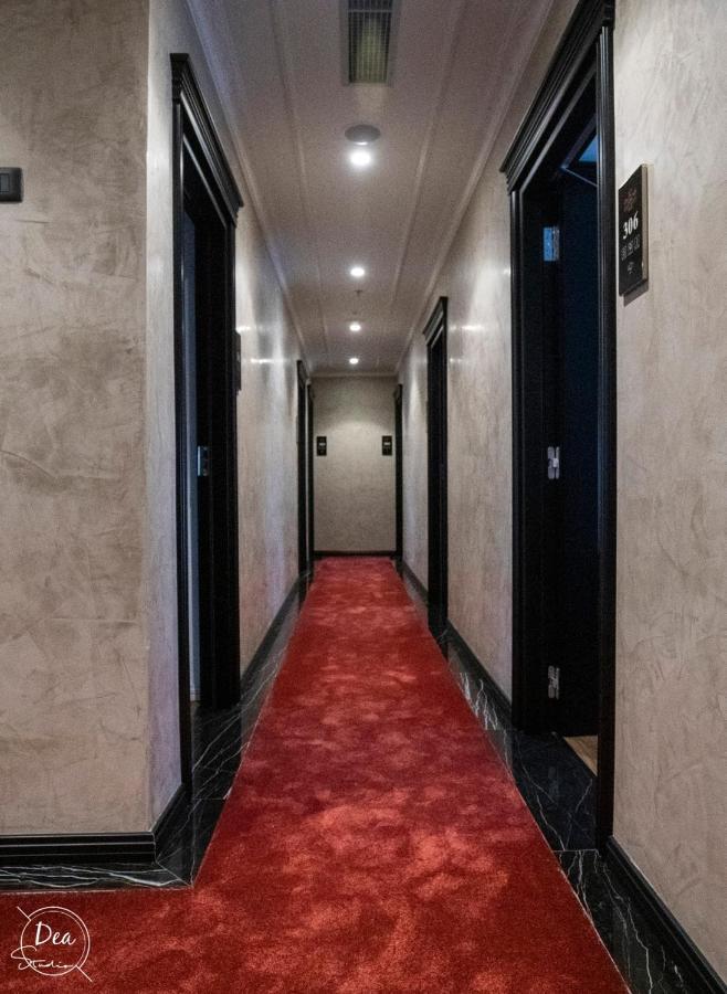Hotel Kloest Durres Bagian luar foto